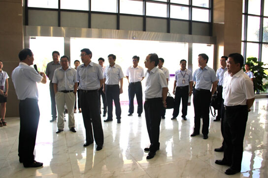 蔣定之省長、李國梁副省長等一行人蒞臨我公司指導工作